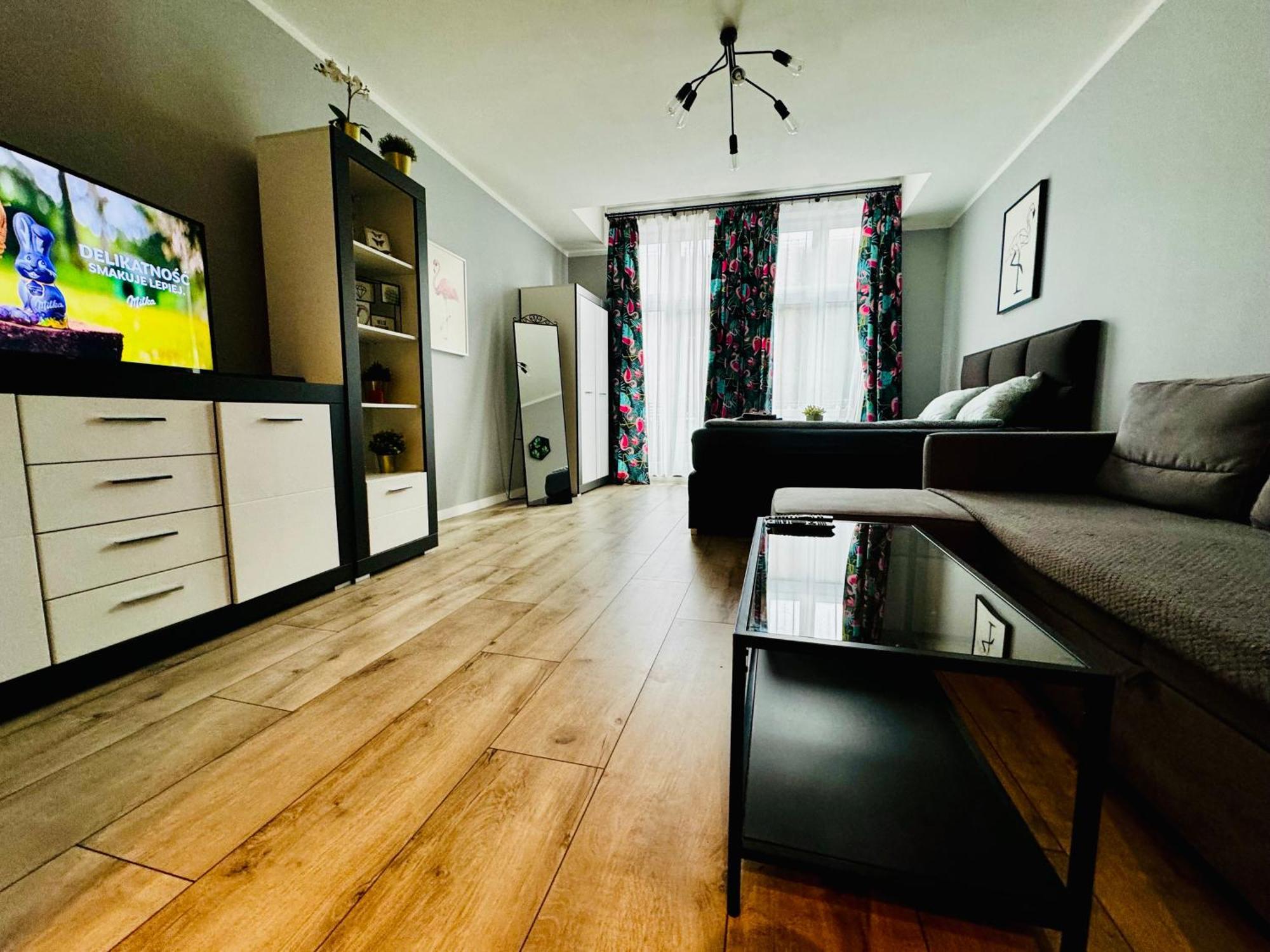 Apartament Flaming Z Balkonem - Scisle Centrum Naprzeciwko Pkp I Pks - Self Check In - Darmowy Parking - Pozne Wymeldowanie - Wystawiamy Fv Οπόλε Εξωτερικό φωτογραφία