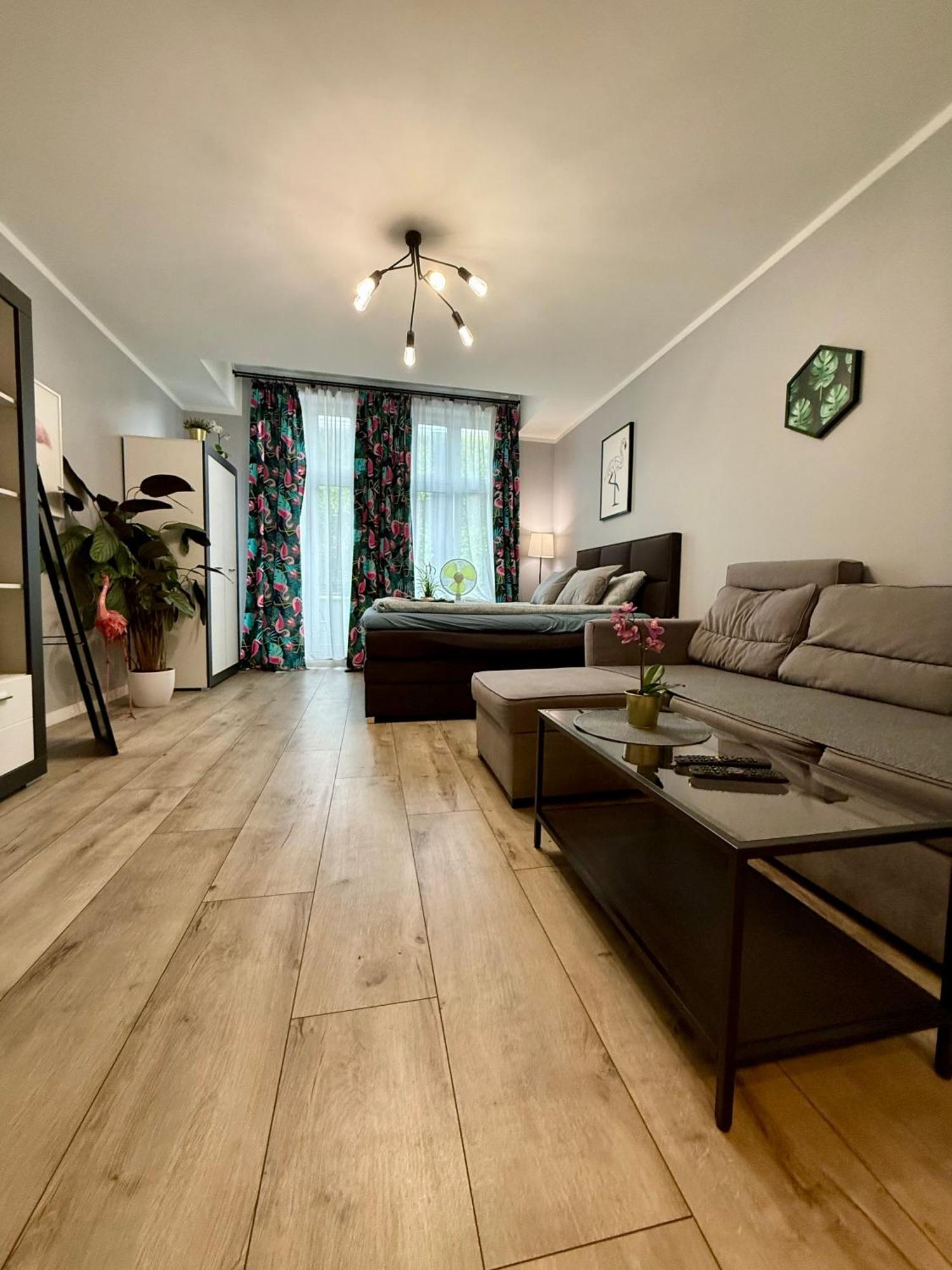 Apartament Flaming Z Balkonem - Scisle Centrum Naprzeciwko Pkp I Pks - Self Check In - Darmowy Parking - Pozne Wymeldowanie - Wystawiamy Fv Οπόλε Εξωτερικό φωτογραφία