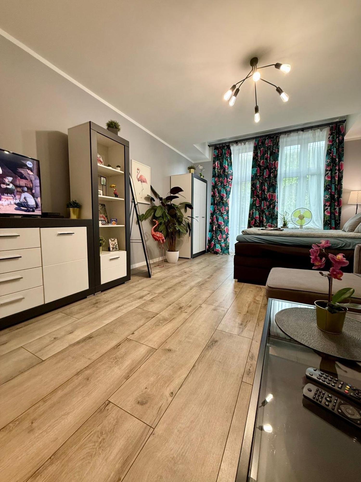 Apartament Flaming Z Balkonem - Scisle Centrum Naprzeciwko Pkp I Pks - Self Check In - Darmowy Parking - Pozne Wymeldowanie - Wystawiamy Fv Οπόλε Εξωτερικό φωτογραφία